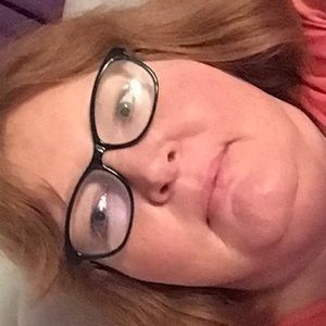 Meet your Posher, Estella